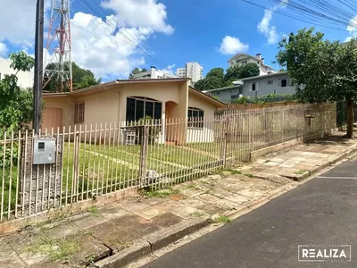 Terreno residencial ou comercial, com casa edificada,  localizada no Bairro  Bancários na cidade de Pato Branco-PR - Foto 3