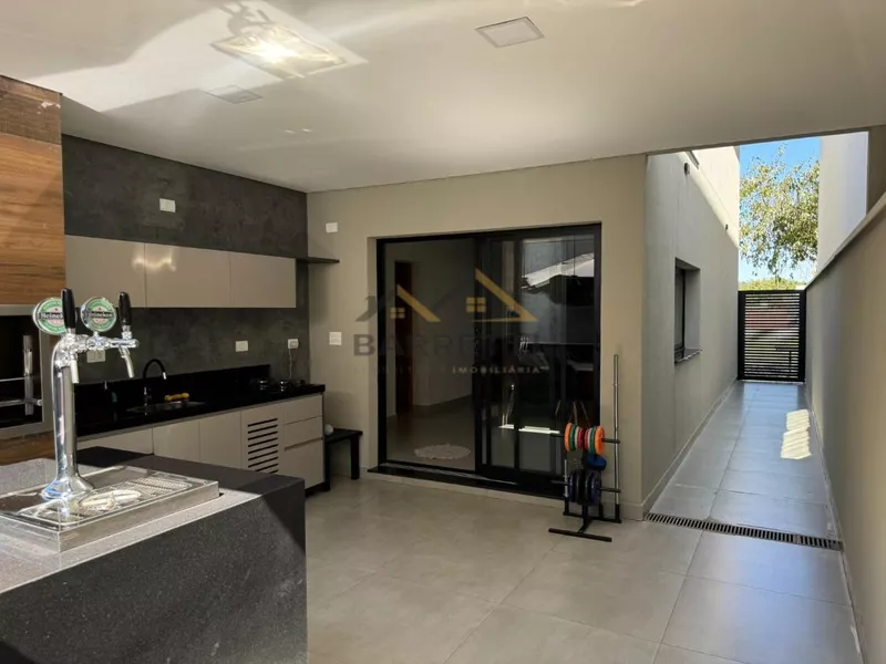 Sobrado à venda, com 145m², 3 quartos, sendo 2 suítes, e 4 banheiros, no Condomínio Park Unimep Taquaral - Foto Principal