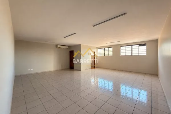 Sala Comercial de 64,26 m² para Locação no Bairro Alto - Foto 1