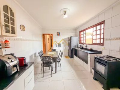 Casa à venda no bairro Vila Rezende, com 88m² de construção, 2 quartos, 1 banheiro e 2 vagas de garagem - Foto 19