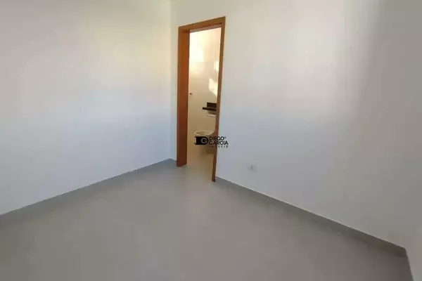 Casa Duplex com Entrada Individual e Quintal Privativo em Localização Estratégica - Foto 5
