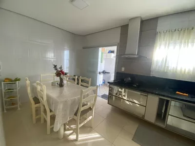 Apartamento térreo à venda, com 4 quartos sendo 2 suítes, com excelente acabamento, garagem para - Foto 23