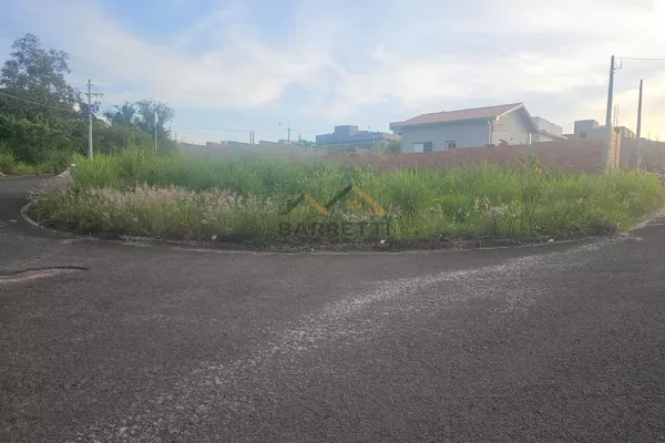Terreno à venda de 359m² no bairro Campestre - Foto 1