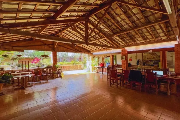 Chácara a venda em Zona Rural com 2.100 m², 3 suites - Foto 1