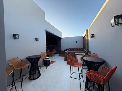 Cobertura duplex mobiliada com 4 quartos sendo 3 suites, terraço comm área gourmet e piscina a ven - Foto 16