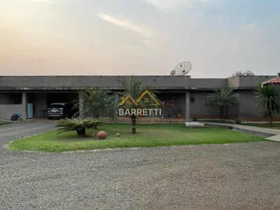 Chácara à venda no bairro Santa Rita, com 727 m² de construção, 6 quartos (sendo 4 suítes), piscina e 8 vagas de garagem - Foto 36
