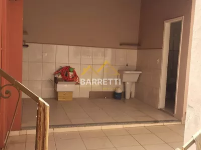 Casa comercial à venda no centro com 3 salas e 3 banheiros - Foto 15
