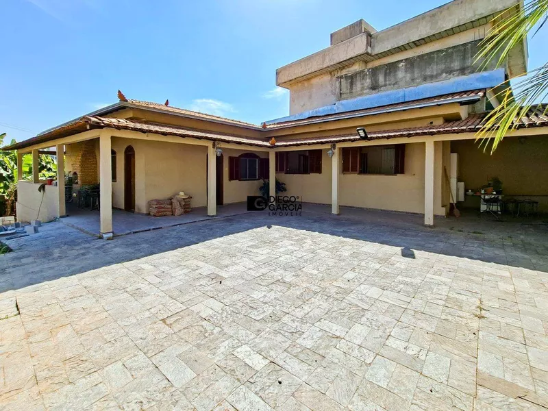 Casa com 3 quartos e 3 vagas para aluguel no Novo Eldorado, Contagem - Foto Principal