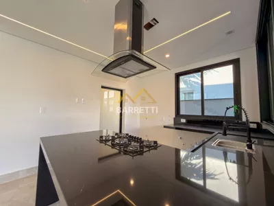 Sobrado à venda, com 305m², 3 suítes, 5 banheiros, piscina e 4 vagas de garagem no condomínio Villa D'Aquila - Foto 11