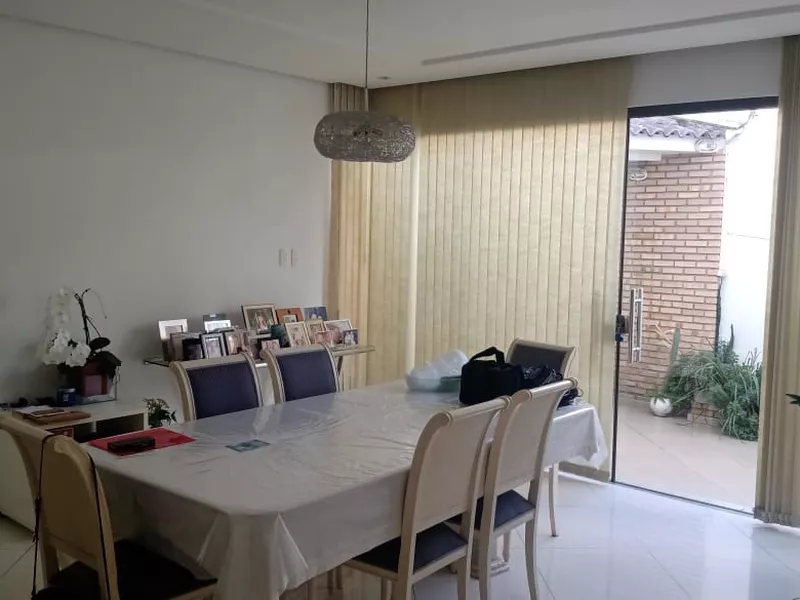 Casa com 3 suítes , 2 salas em excelente localização à venda, Recreio próximo ao centro da cid - Foto Principal
