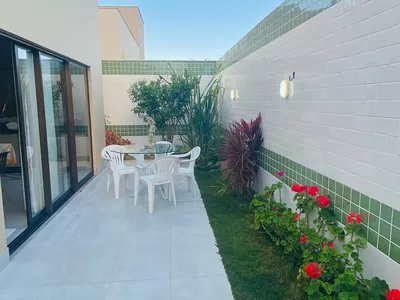 Linda Casa de 4 quartos sendo 3 suítes mais dependência completa e 4 vagas de garagem no Alphavill - Foto 13