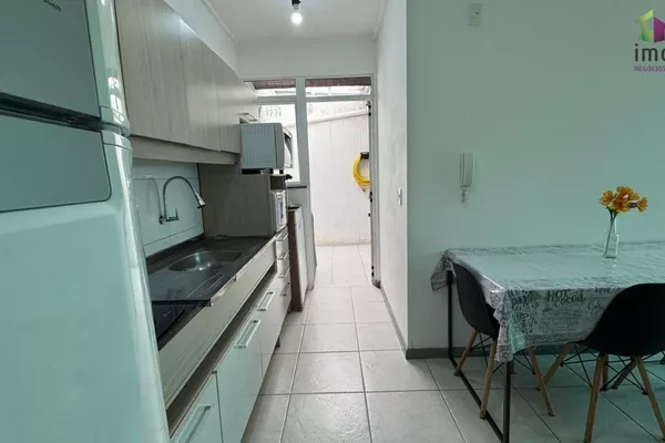 Casa Aconchegante em Condomínio - Foto 3