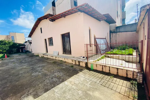 Casa à venda, com 408M² de terreno na área comercial do bairro Alto Maron, Vitória da Conquista, - Foto 3