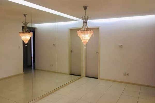 Apto de 3 quartos com suite e 2 semi suítes, dependência completa, 3 VAGAS COBERTAS , lazer comple - Foto 4