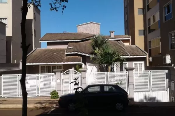 Cornélio Procópio - Casa Assobradada - 5 quartos - Centro - Foto 1