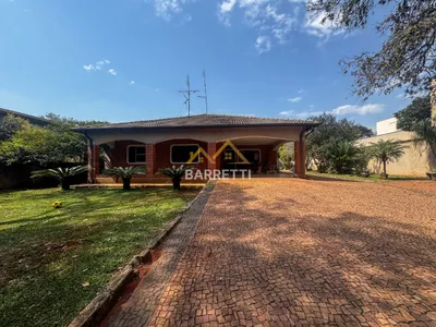 Chácara à venda no bairro Santa Rita, com 307 m² de área construída, 4 quartos, piscina, área gourmet e 4 vagas de garagem - Foto 2