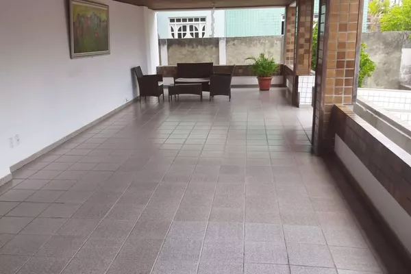 Apartamento duplex reformado com 2 suítes + dependência + terraço à venda, Jardim Armação, Sal - Foto 4