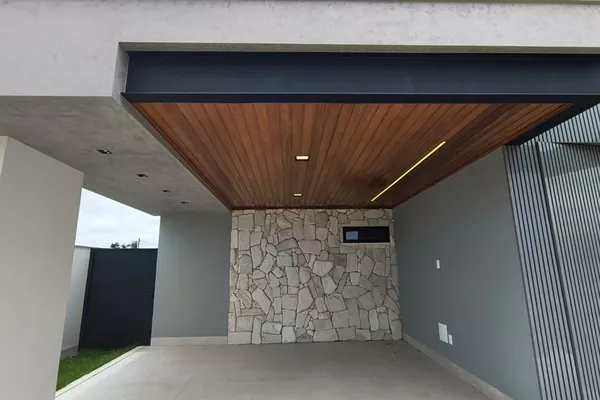 ALPHAVILLE 2 - Casa térrea com 3 Suítes + Varanda Gourmet com Hidro, Garagem coberta para 2 carros - Foto 3
