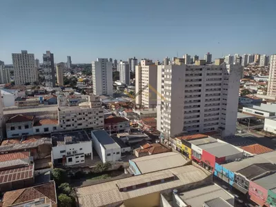 Apartamento à venda no Centro, com 91m², três quartos (sendo uma suíte) e três banheiros - Foto 2
