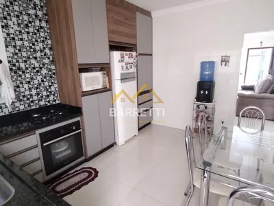 Casa à venda no bairro Residencial Mario Dedini, com 150 m², dois quartos, três banheiros e duas vagas de garagem - Foto 2
