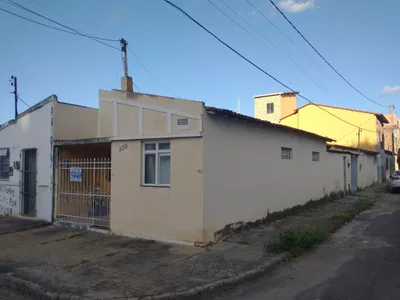 Casa de esquina com terreno de 110 m² à venda, Bairro Bela Vista perto da Av. Juracy Magalhaes, Vi - Foto 6
