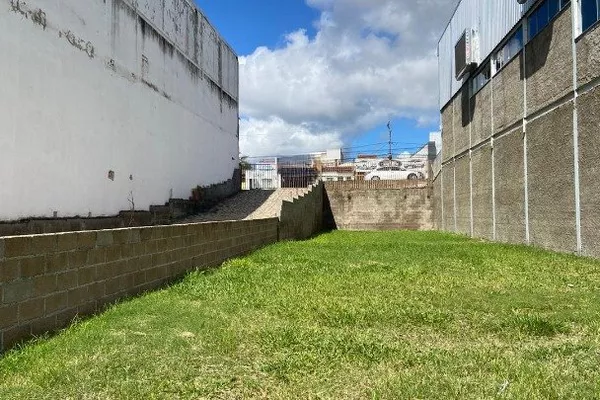Galpão com 762 m² na Av. Juracy Magalhães, acesso por 2 ruas, Jurema, Vitória da Conquista -BA - Foto 6
