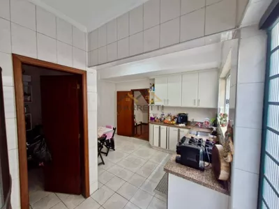 Sobrado à venda de 146m², com 3 quartos, sendo 1 suíte, 4 banheiros e 2 vagas de garagem, no bairro Nova Piracicaba - Foto 5
