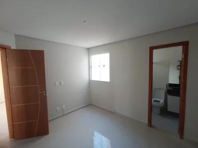 Casa duplex solta de 3 quartos sendo 2 suítes + piscina + espaço gourmet com churrasqueira à ven - Foto 32