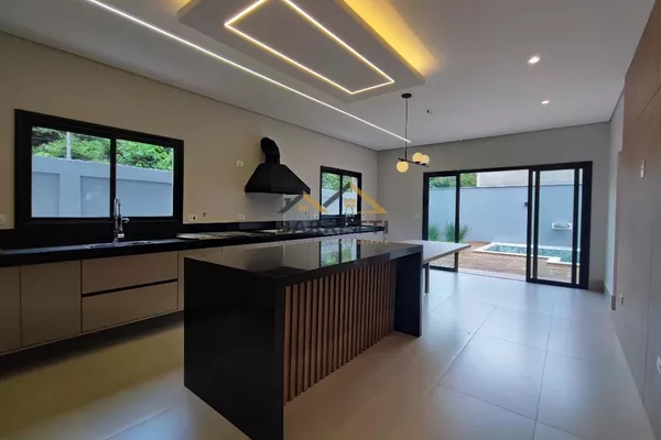 Sobrado à venda com 196 m², 3 quartos, 5 banheiros, 2 vagas de garagem e piscina, localizado no condomínio Lazuli Club - Foto 2