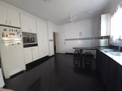 Sobrado à venda de 282m² com 4 quartos suítes, 6 banheiros, piscina e 6 vagas de garagem no condomínio Terras de Piracicaba IV - Foto 14