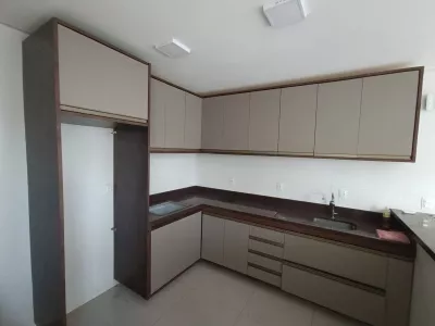 Casa duplex solta de 3 quartos sendo 2 suítes + piscina + espaço gourmet com churrasqueira à ven - Foto 13