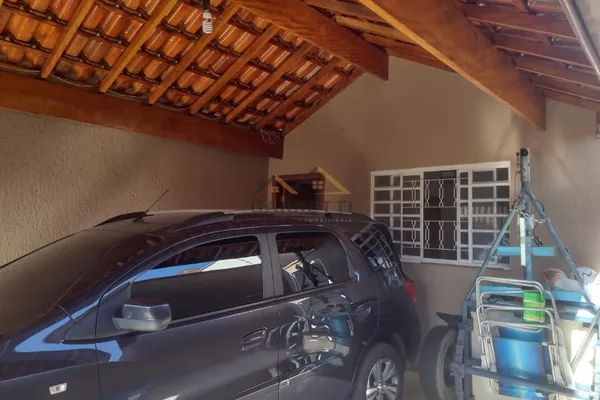 Casa à venda no Santa Terezinha, com 135 m², dois quartos, dois banheiros e duas vagas de garagem - Foto 1