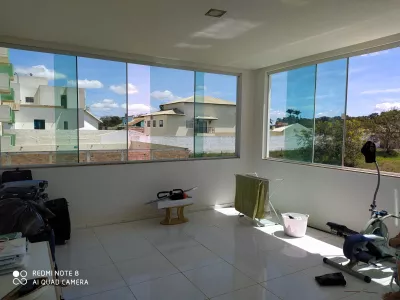Casa Alto Padrão com 05 suítes, poço artesiano e energia solar em ótima localização no Bairro - Foto 29