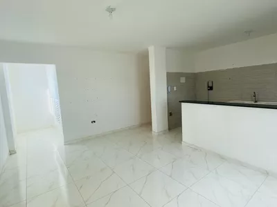 Vendo ótimo apartamento de 2 quartos com suíte, pronto para morar, apto no 2º andar - Foto 6