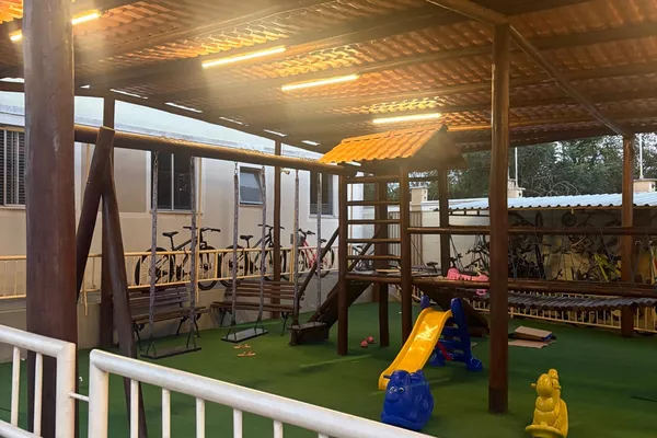 Apartamento de 2 quartos térreo com quintal em condomínio fechado perto da UFBA, Candeias, Vitóri - Foto 1