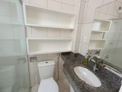Excelente apartamento de 2 quartos sendo 1 suíte de 1ª andar com planejados na cozinha e quartos p - Foto 23
