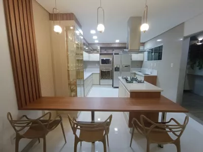 Casa com 5 quartos sendo 3 suítes, área gourmet com jacuzzi, piscina aquecida, em Bairro Boa Vista - Foto 5