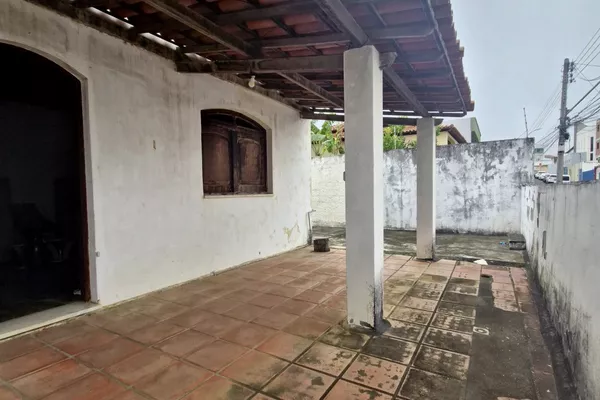 Casa à venda no Bairro Recreio Próximo a Ed Natação e a Igreja da Graças. - Foto 2