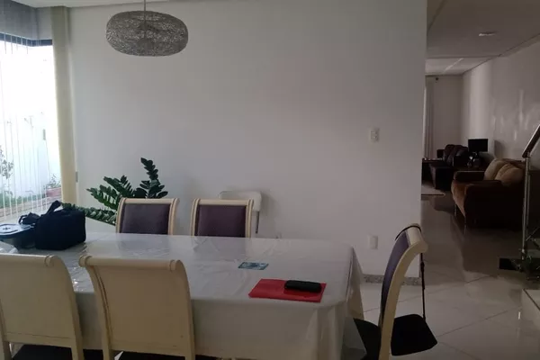 Casa com 3 suítes , 2 salas em excelente localização à venda, Recreio próximo ao centro da cid - Foto 2