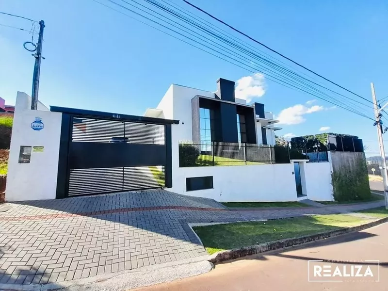 Casa Alto Padrão mobiliada para venda, localizada no bairro Fraron em Pato Branco-PR - Foto Principal