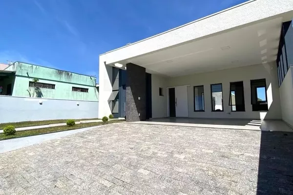 Casa para venda, com 01 suíte + 02 demi-suítes, localizada no Bairro Fraron de Pato Branco-PR - Foto 2