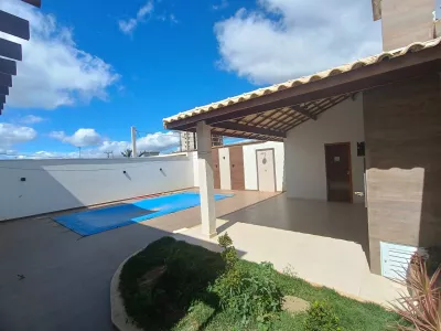Casa duplex de 3 quartos sendo 2 suítes, piscina, espaço gourmet com churrasqueira depósito e ban - Foto 61