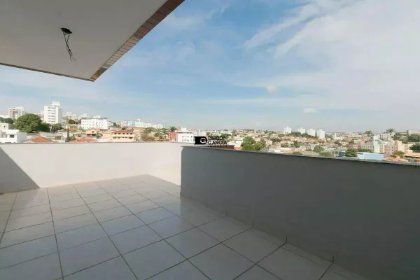 Cobertura Duplex Prédio 100% revestido com elevador no Santa Monica! - Foto 5