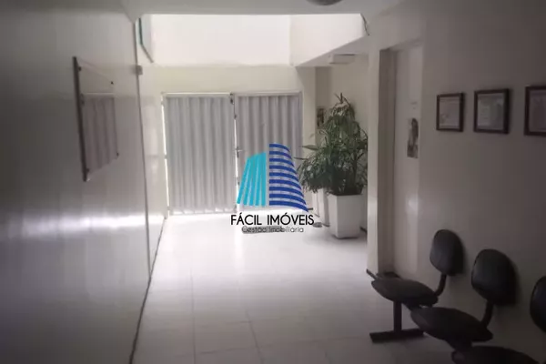 PÁTIO COMERCIAL E LOJA - RUA SEIXAS CORREIA N°: 310, PARANGABA - Foto 2