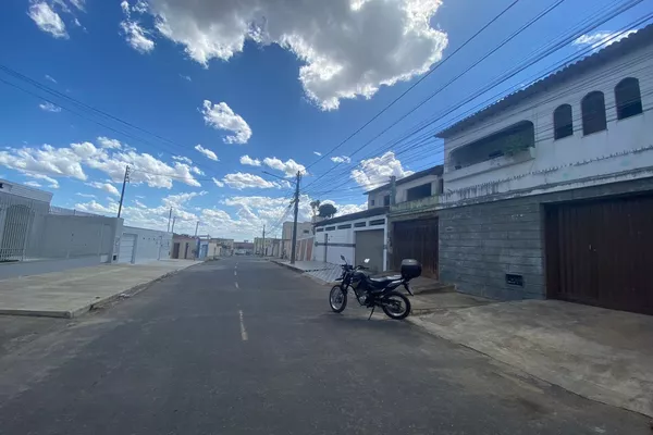 Vendo Apartamento de 4 quartos de 172m² no Alto Maron, Vitória da Conquista, BA - Foto 2