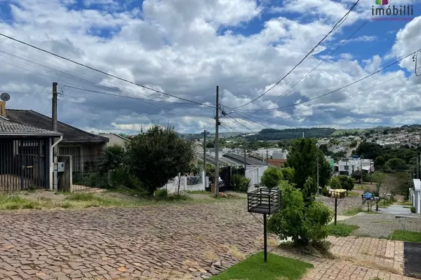 Casa com 03 quartos,  Fraron, Pato Branco - Foto 3