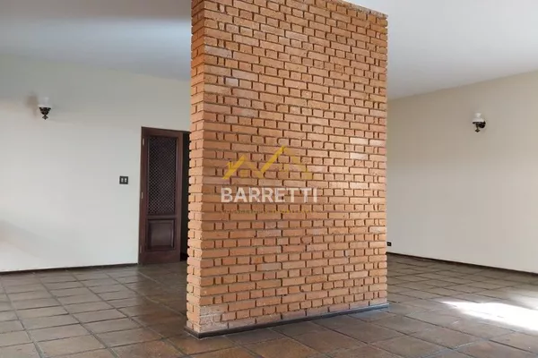 Casa à venda no São Dimas, com 307 m², 6 quartos, 3 banheiros, quintal e 2 vagas de garagem - Foto 2