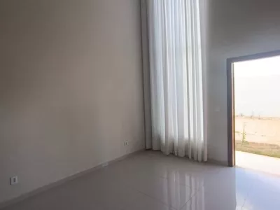 Casa duplex de 3 quartos sendo 2 suítes, piscina, espaço gourmet com churrasqueira depósito e ban - Foto 36