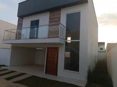 Casa duplex solta de 3 quartos sendo 2 suítes + piscina + espaço gourmet com churrasqueira à ven - Foto 5