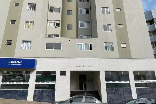 Apartamento Suíte mais um Quarto no Centro - Foto 2